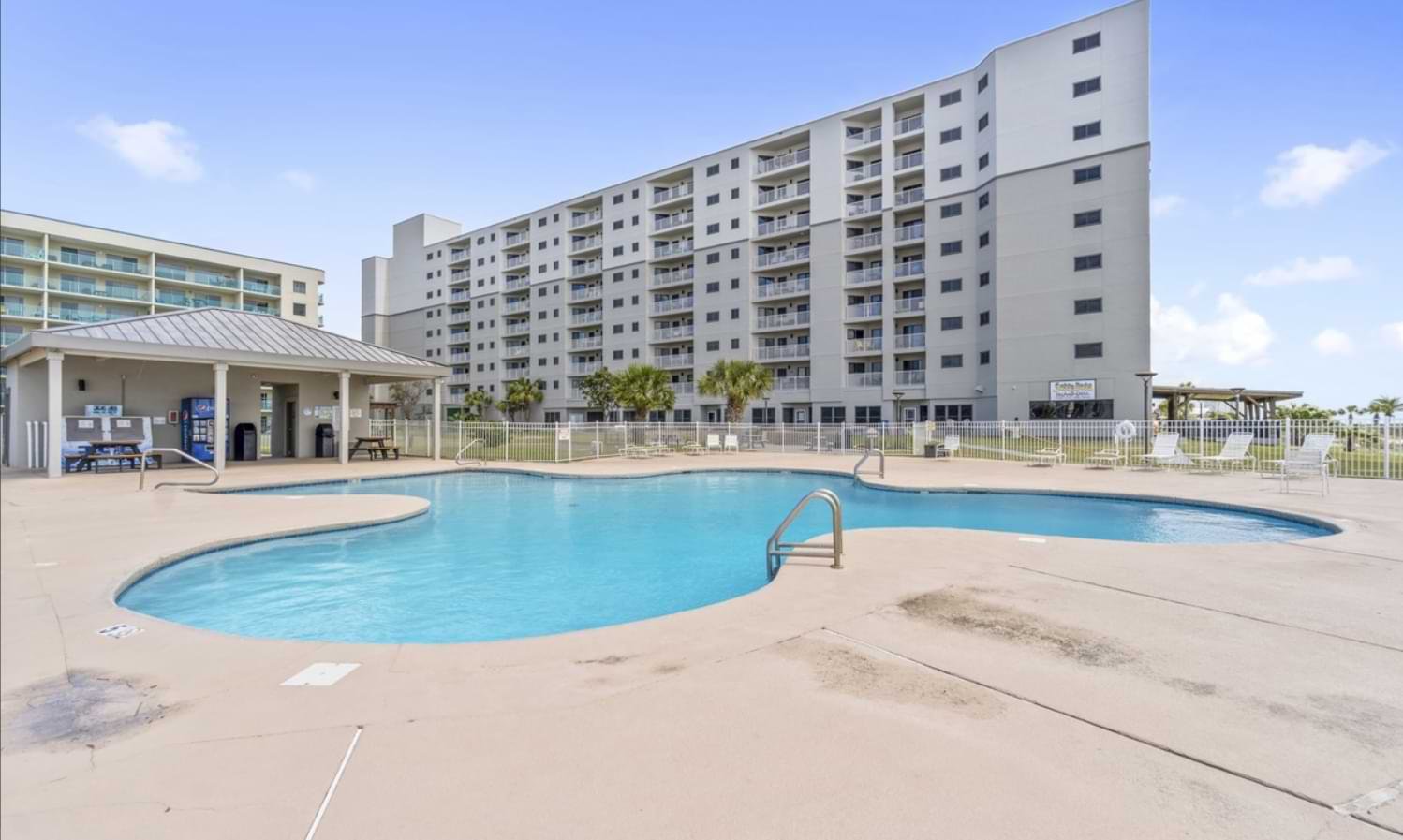 Resort Royal Gulf Beach & Racquet Club